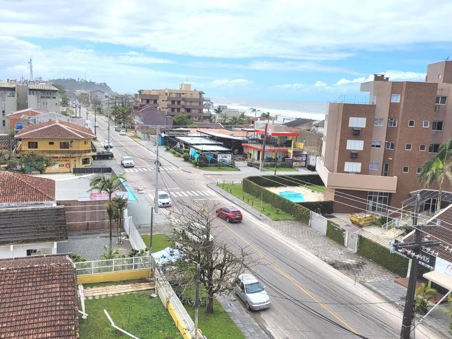 Apartamento Brejatuba Beira Mar グァラトゥバ エクステリア 写真